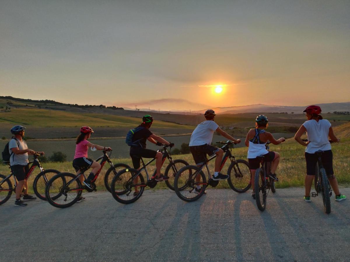 Agriturismo Essentia Dimora Rurale Larino Екстериор снимка
