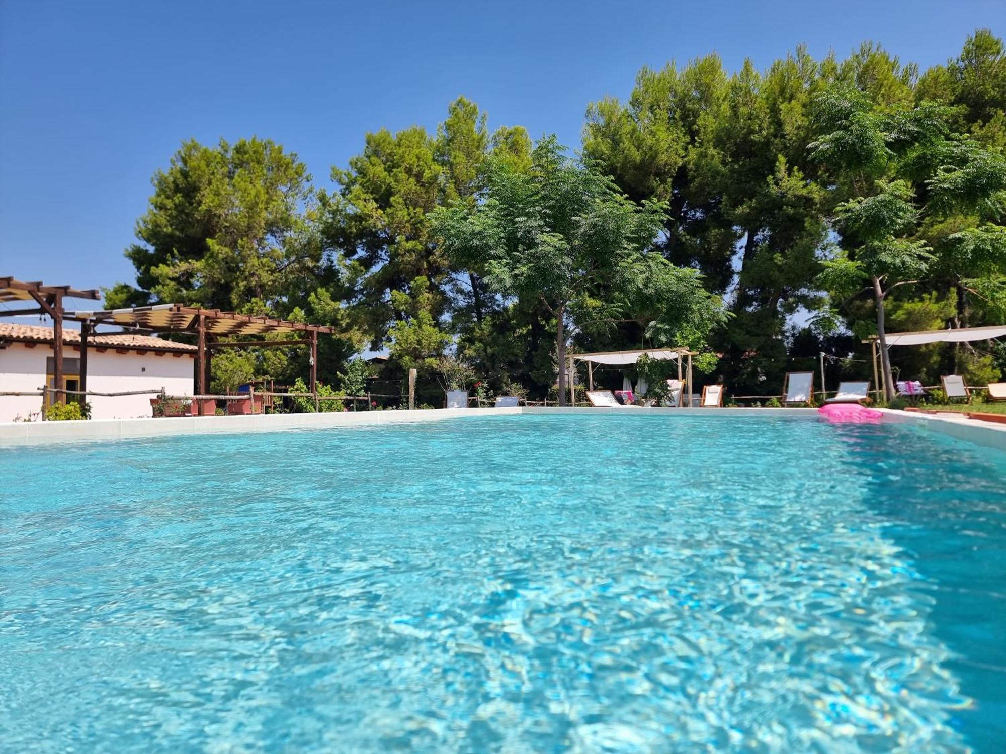 Agriturismo Essentia Dimora Rurale Larino Екстериор снимка